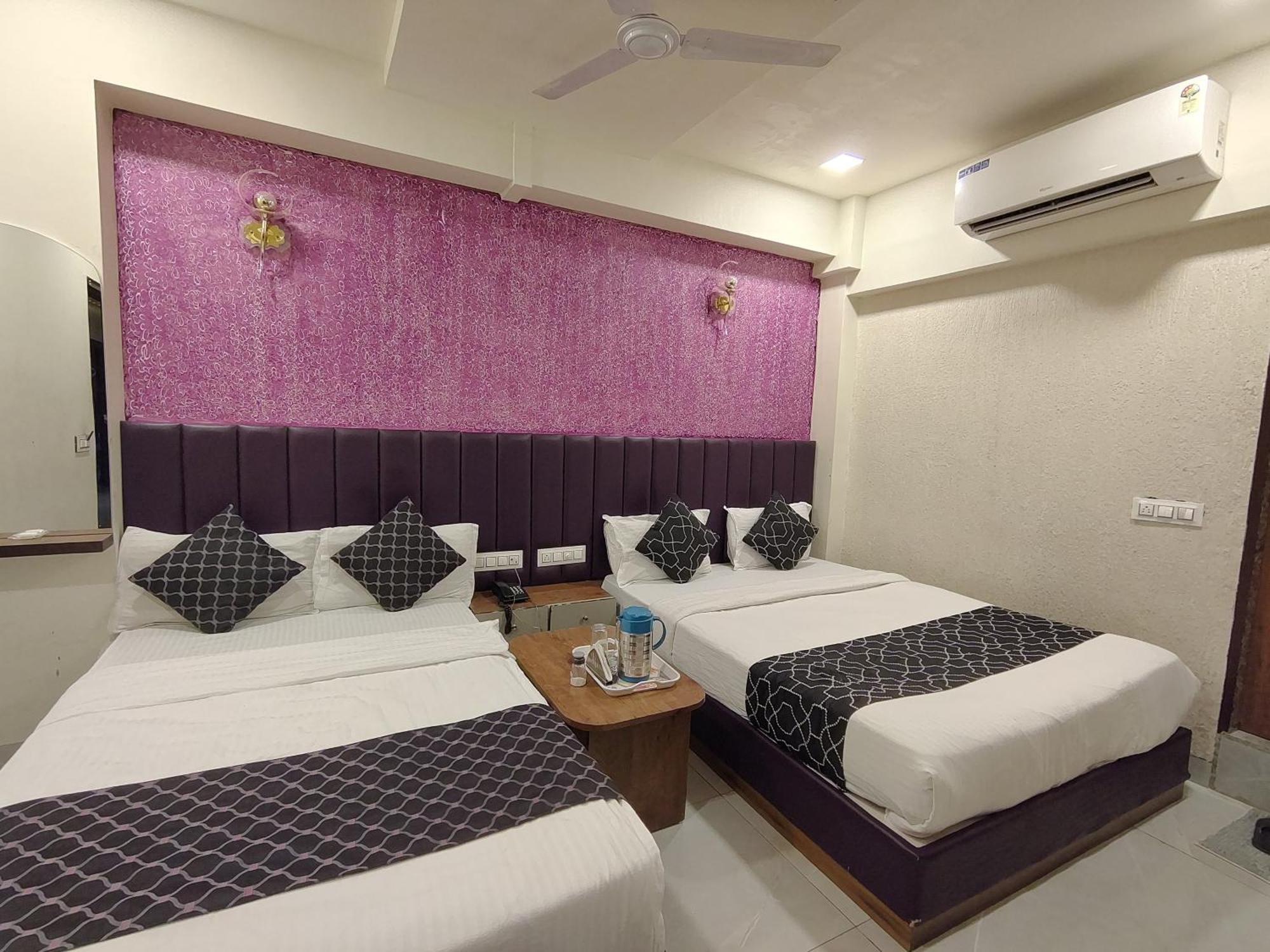 Hotel Avadh Palace, Subhash Bridge, Rto Circle, Ahmedabad Exterior photo